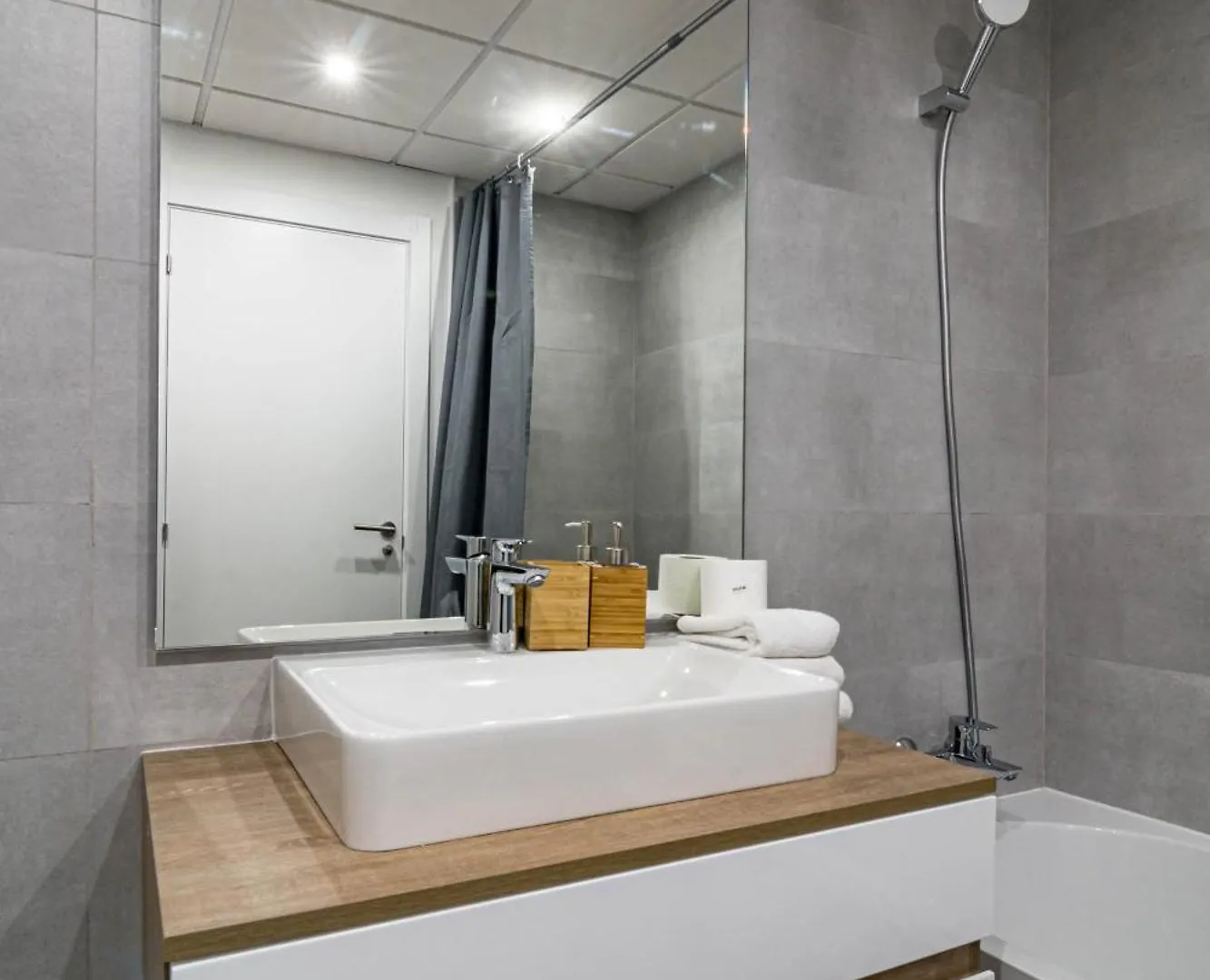 Oasis510 - 3Br Apartment With Stunning Views 埃斯特波纳 0*,
