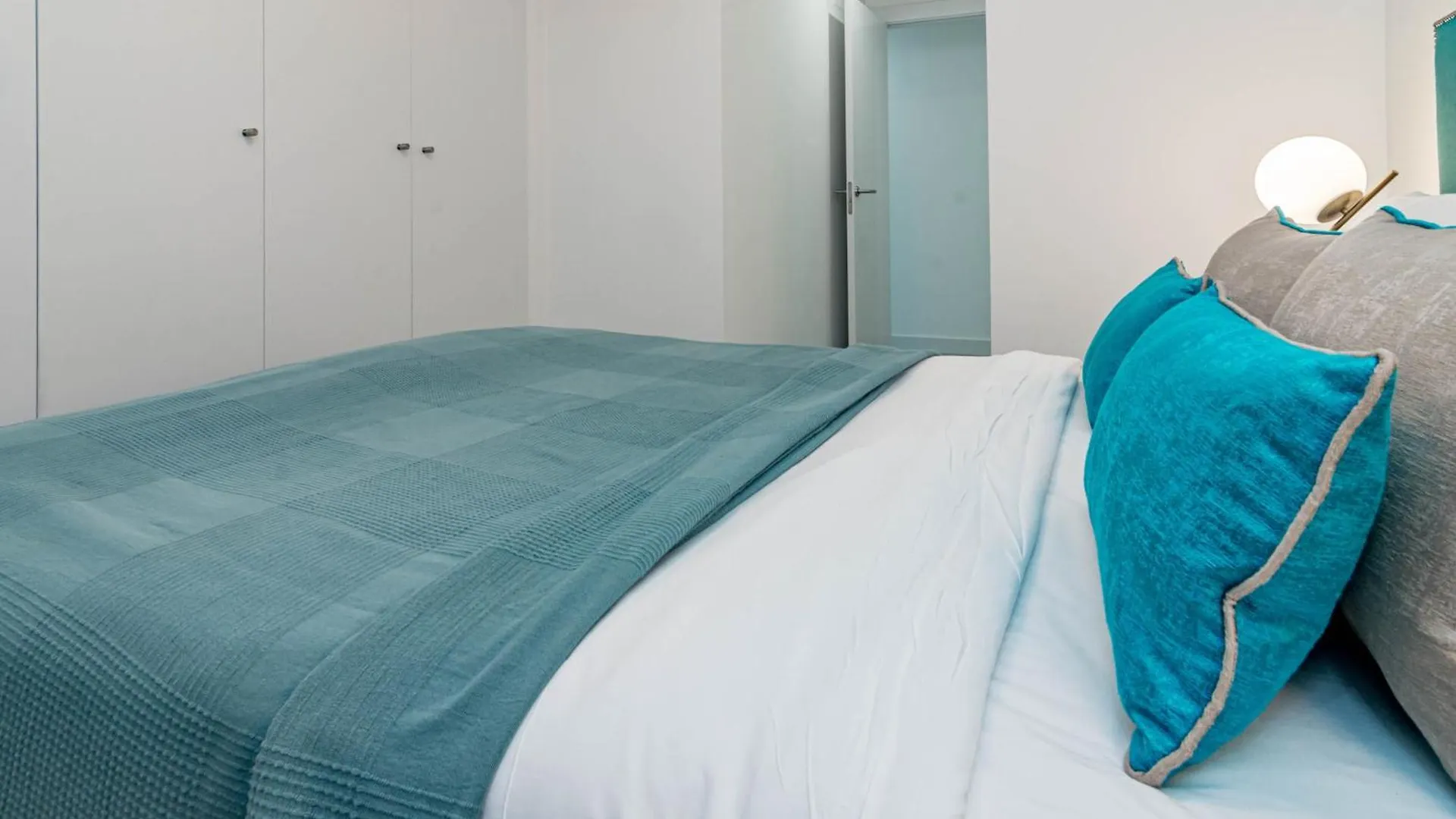 Oasis510 - 3Br Apartment With Stunning Views 埃斯特波纳 西班牙