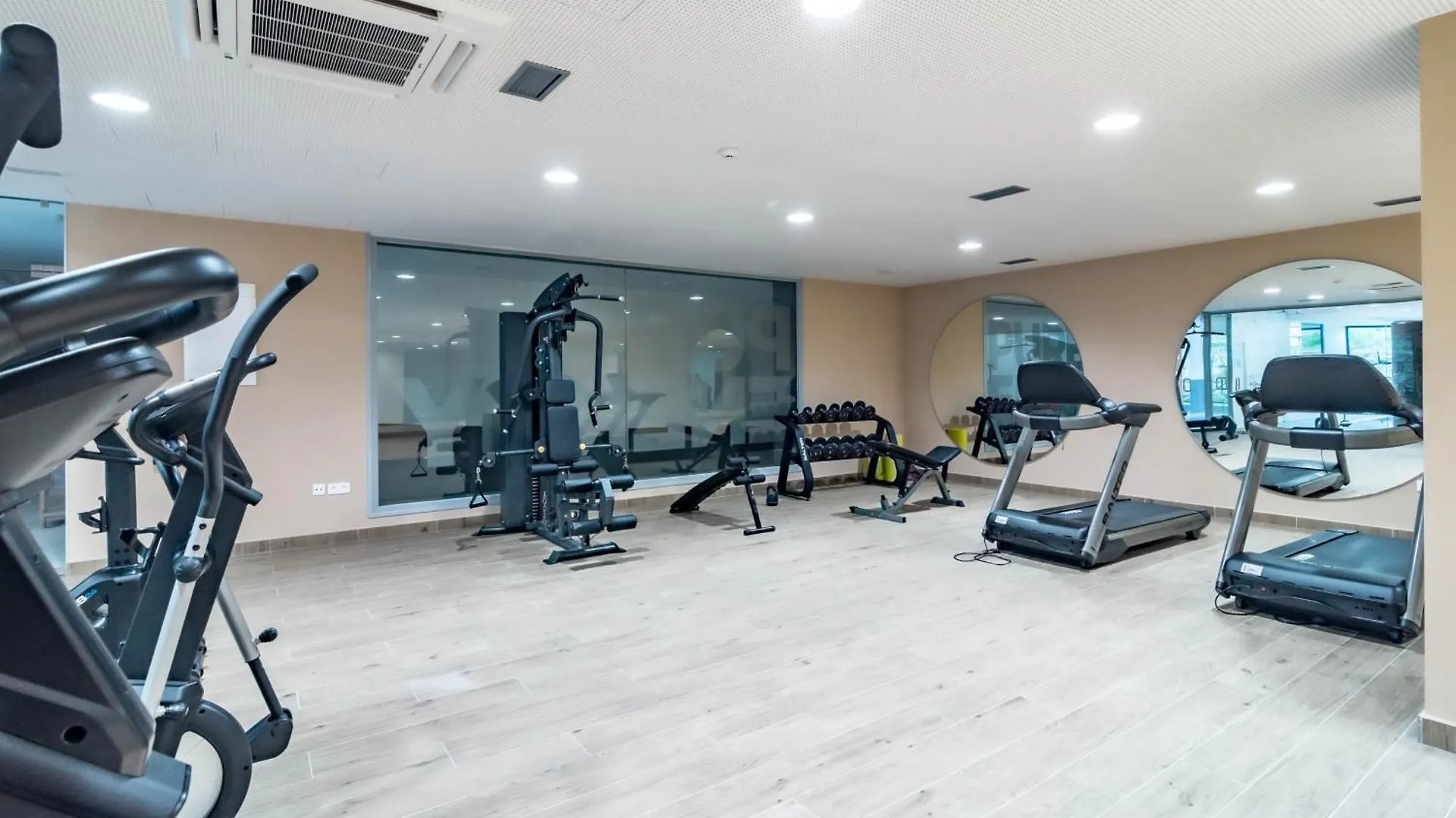 Oasis510 - 3Br Apartment With Stunning Views 埃斯特波纳 0*,