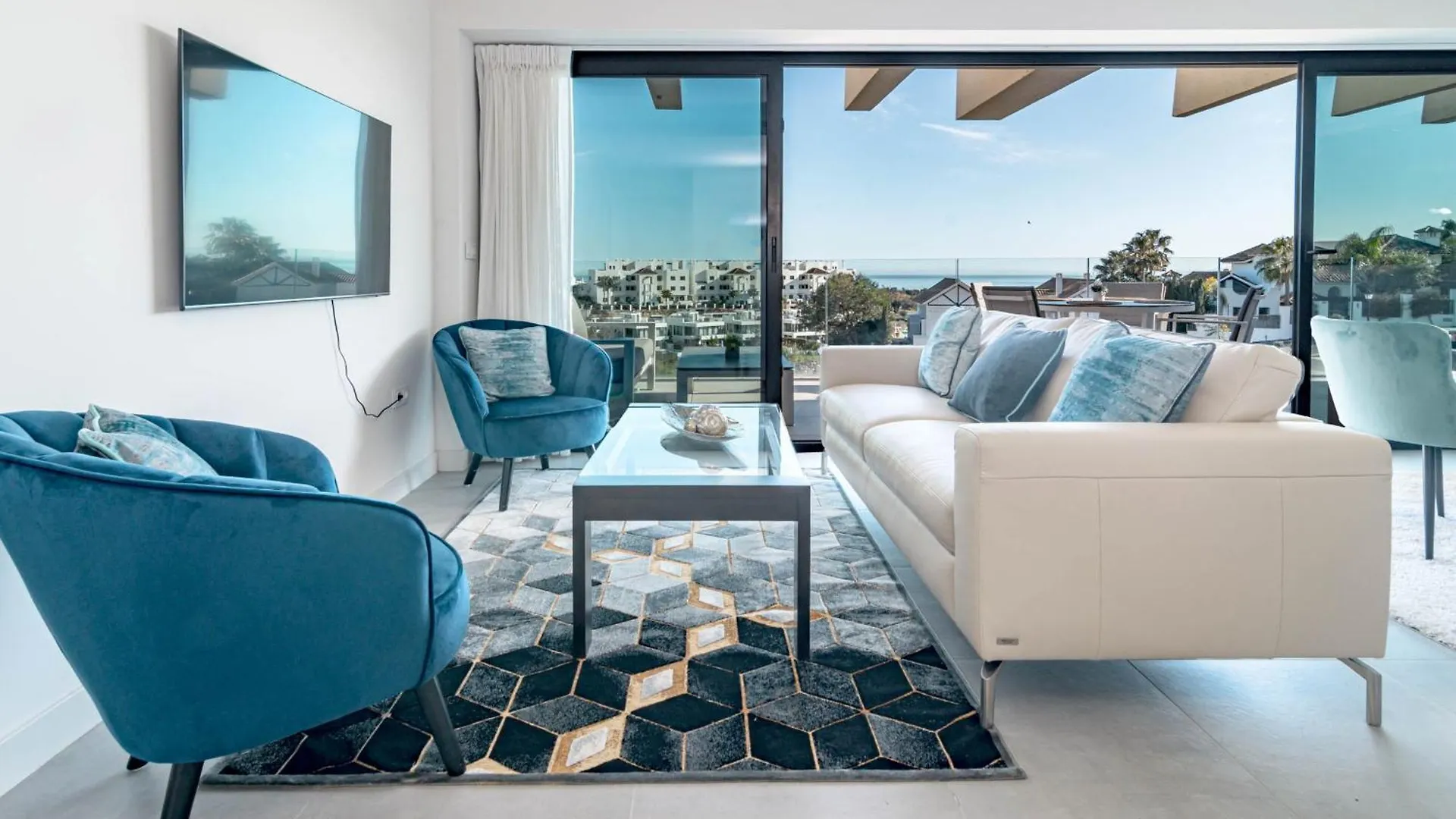 Oasis510 - 3Br Apartment With Stunning Views Estepona Spain